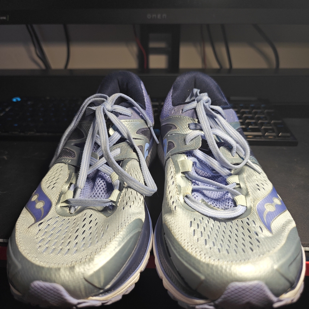 [USED] Women's Saucony ISO 3 Everun Sneakers Gray Purple Size: 9